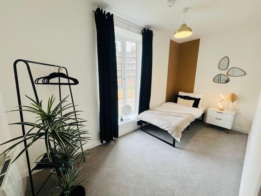 Hessian Lounge -Wyndale- Central 2Br W/Parking Бирмингам Екстериор снимка